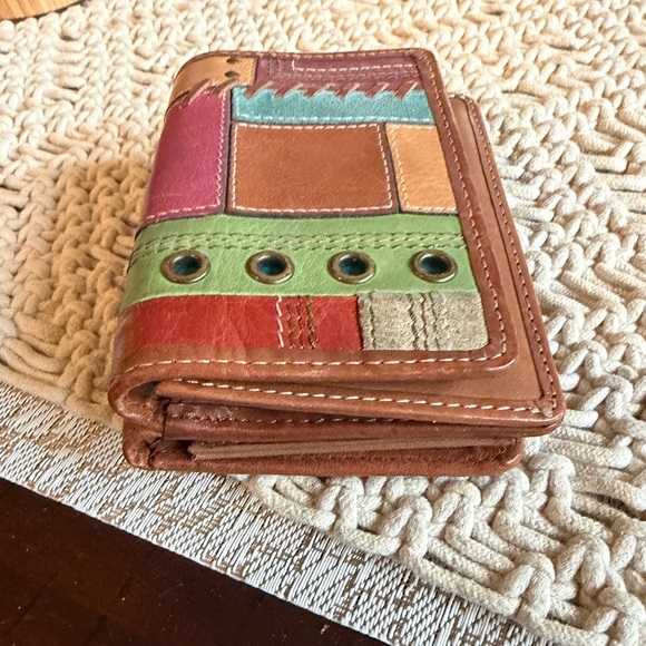 Fossil patchwork wallet - Picture 9 of 13